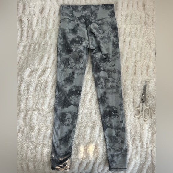 Athleta Blue-Gray Floral Crush Chaturanga Leggings Size S - Picture 5 of 8